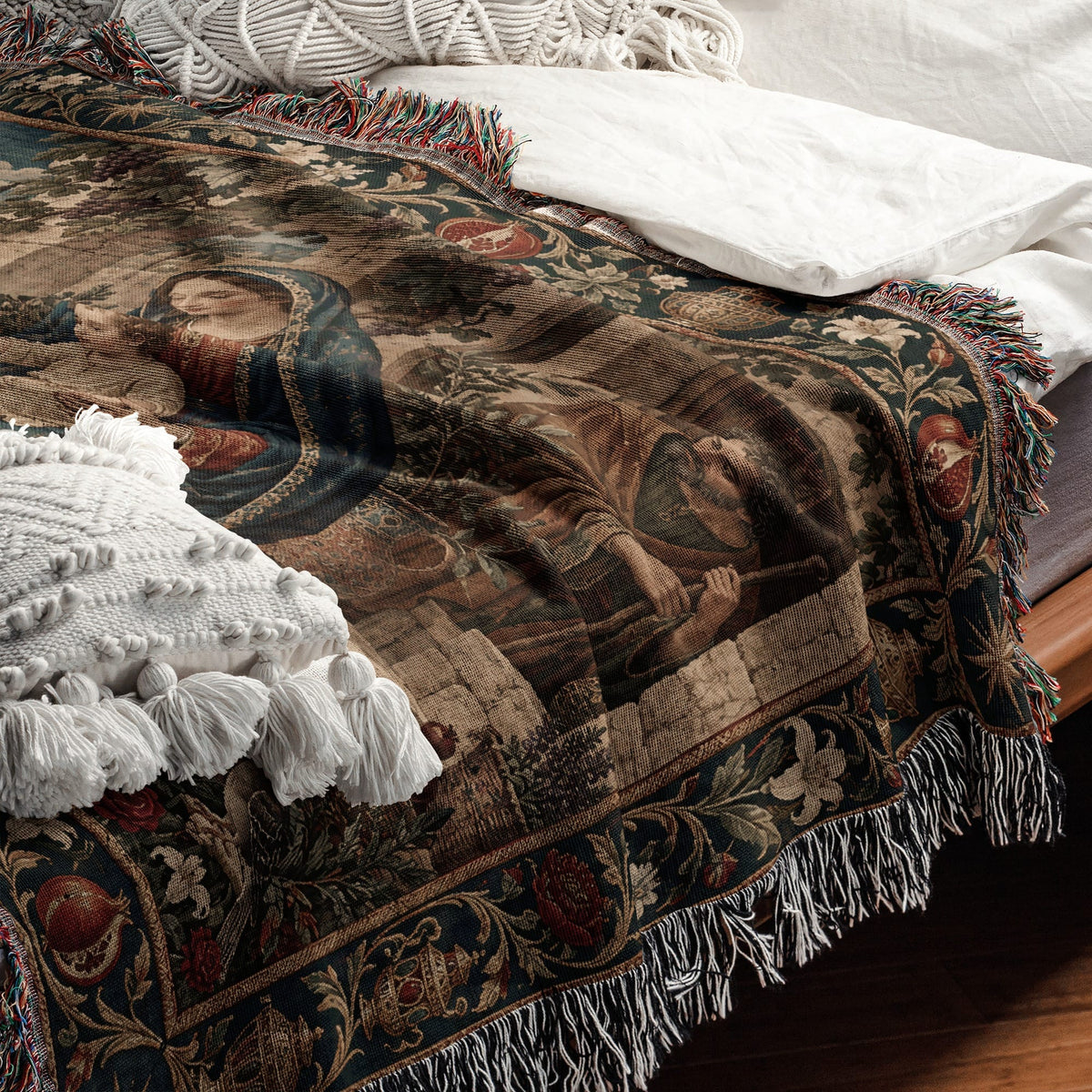 CalmNestStyle The Three Kings jacquard woven blanket