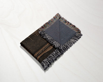 MyDesigns Torchlit Muster Before the Castle jacquard woven blanket