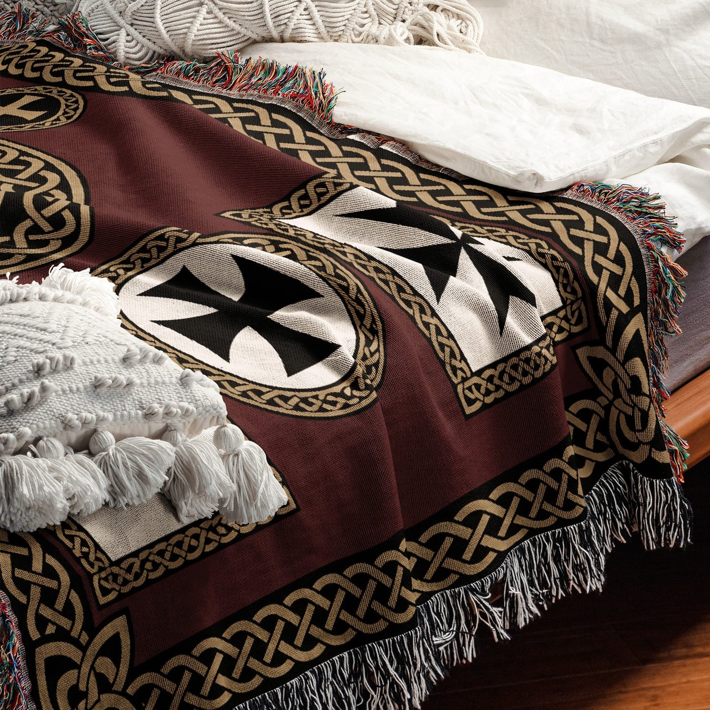 MyDesigns Medieval Tapestry Art Woven Blanket – Jerusalem Cross Medallion, Crusader Orders jacquard woven blanket