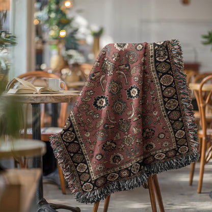 Exquisite Floral Patterned Rug with Intricate Borders