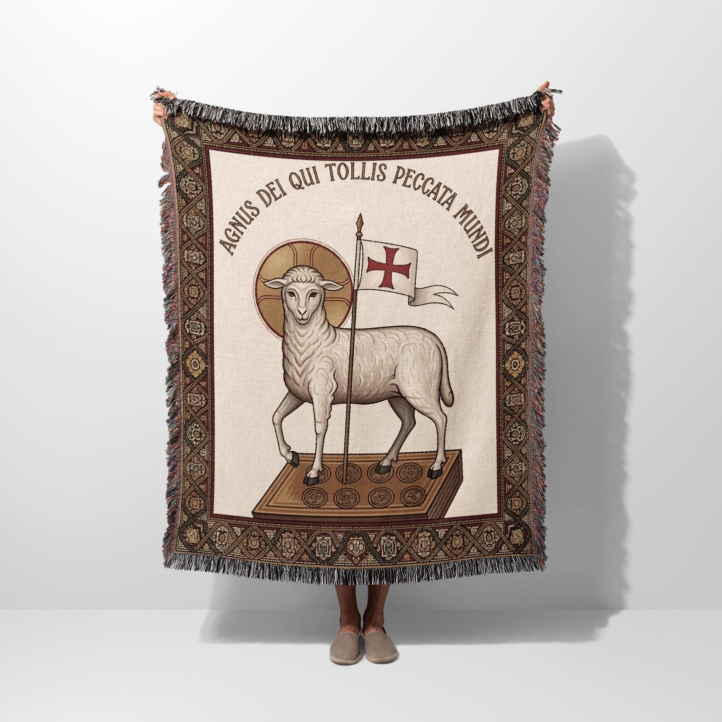 Tapestry with lamb of God "Agnus Dei qui tollis peccata mundi".