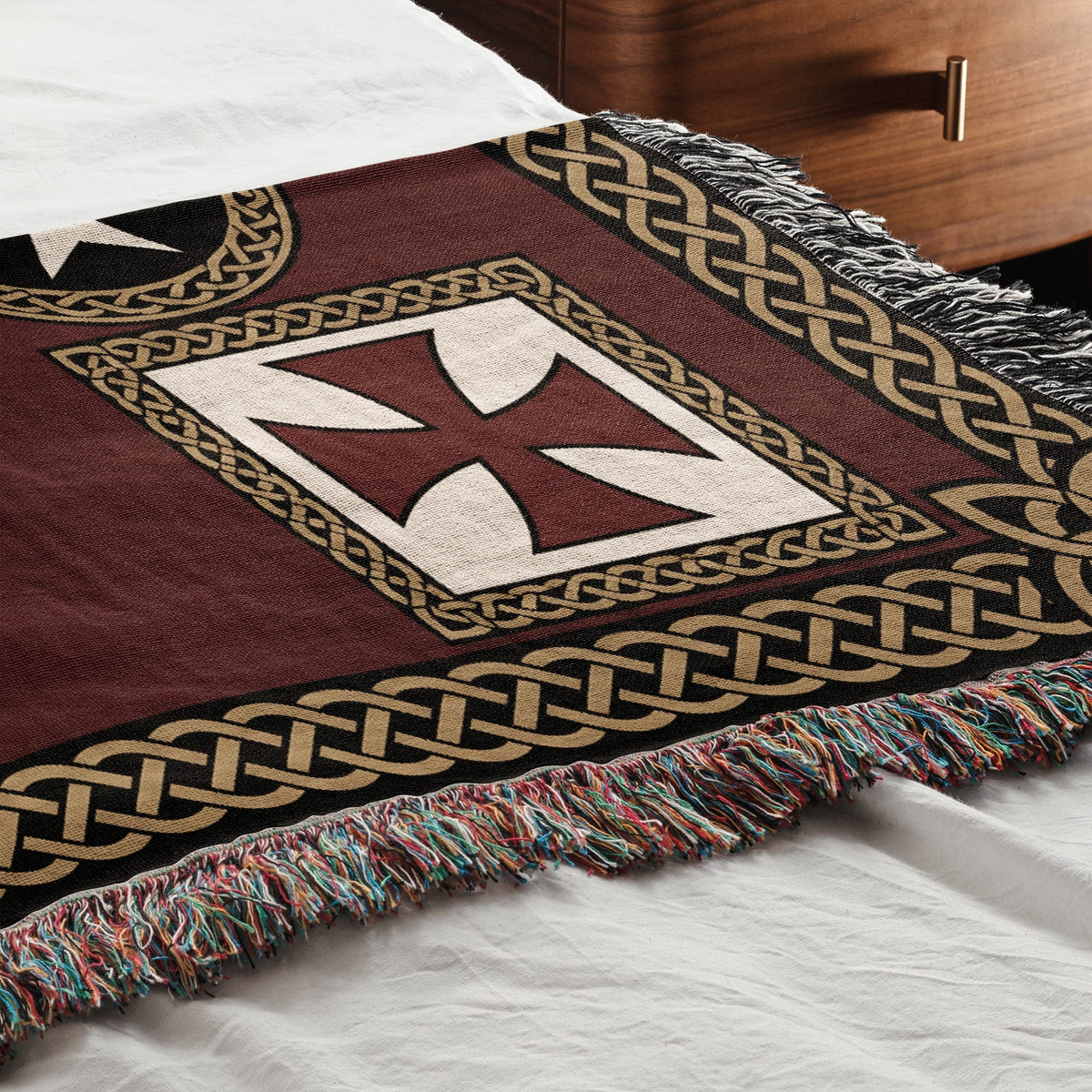 MyDesigns Medieval Tapestry Art Woven Blanket – Jerusalem Cross Medallion, Crusader Orders jacquard woven blanket