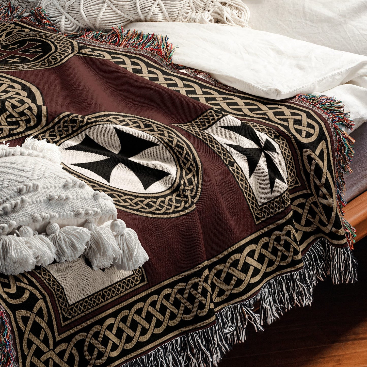 MyDesigns Medieval Wall Hanging Blanket – Red Jerusalem Cross Medallion, Crusader Orders jacquard woven blanket