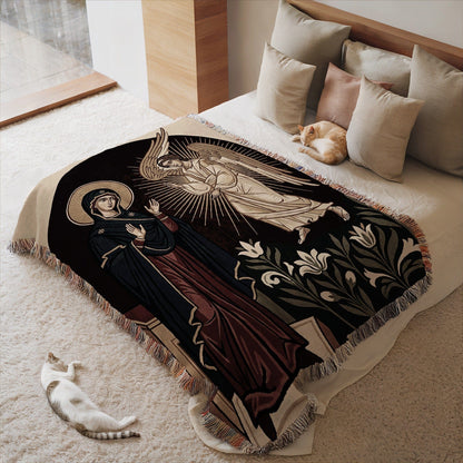 Religious Art Style Bed Blanket with Elegant Design