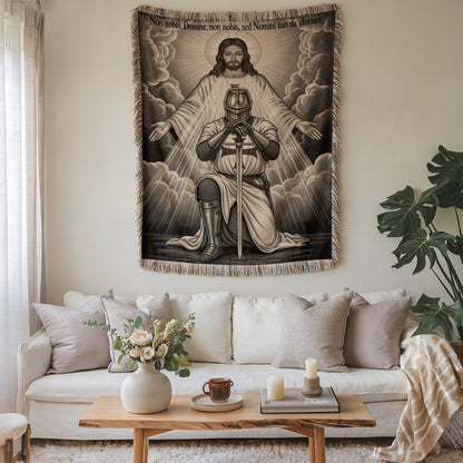Knight Praying Before Jesus Woven Wall Hanging Decor